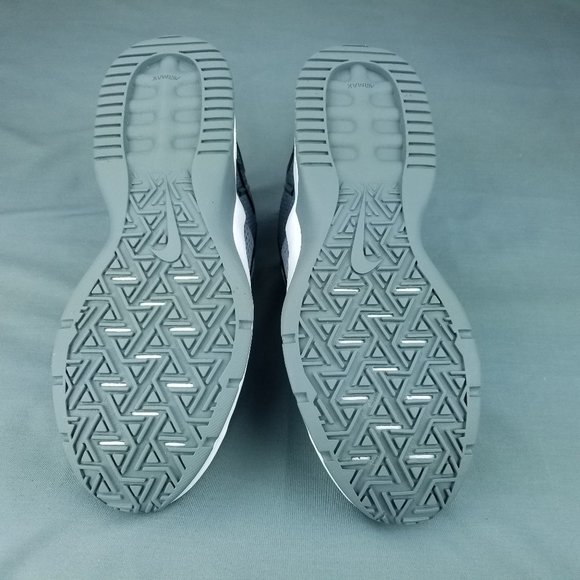 NIKE Air Max Alpha Trainer 4 Men's Sneaker CW3396 001 Gray Black Sizes 8-11 - Picture 6 of 7